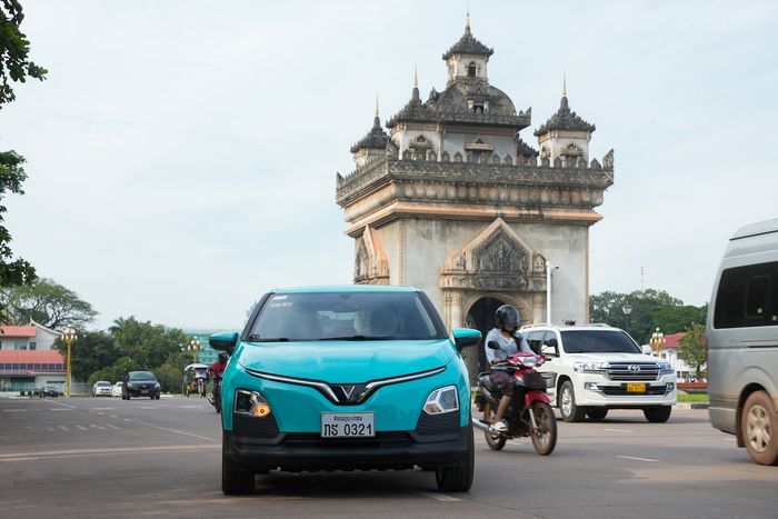 Nhìn nhận dàn taxi điện Xanh SM sắp ra mắt tại Lào