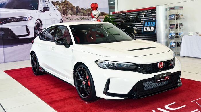 Honda Civic Type R 2024 ra mắt tại Malaysia, muốn mua phải tham gia bốc thăm với hình ảnh honda-civic-type-r-Mytour-9.jpg