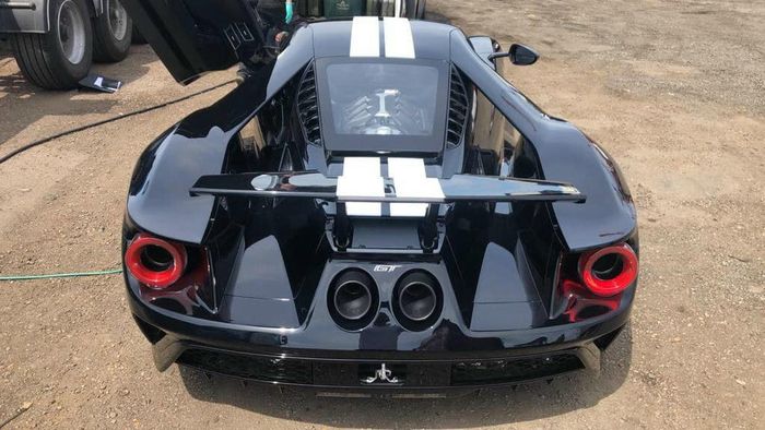 Chiếc Ford GT thứ ba cập bến Việt Nam, có sự khác biệt so với hai chiếc của ông Đặng Lê Nguyên Vũ