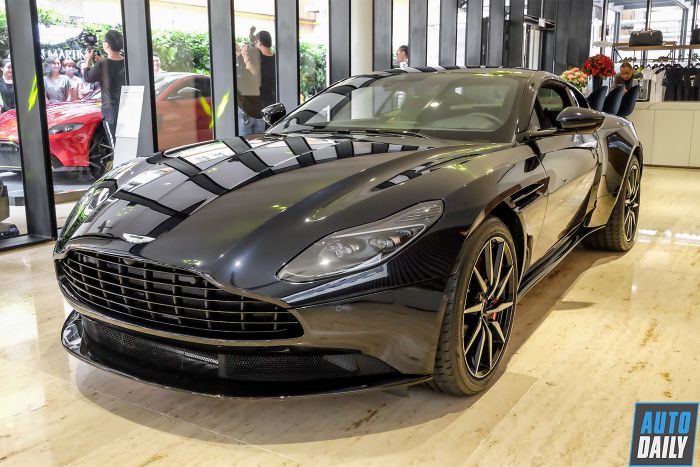 Aston Martin DB12 Volante chính thức ra mắt, sẵn sàng đến tay của Đặng Lê Nguyên Vũ aston-martin-db12-volante-Mytour-10.jpg