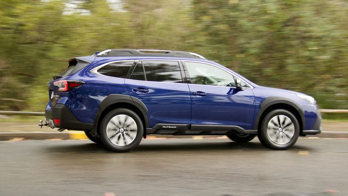 Subaru Outback 2023 ra mắt ở Thái Lan, giá thấp hơn ở Việt Nam hơn 300 triệu đồng subaru-outback-2023-Mytour-6.jpeg