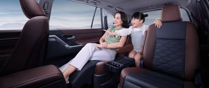 Toyota Innova Zenix 2023 chính thức ra mắt tại Thái Lan, có giá từ 945 triệu đồng 2023-toyota-innova-zenix-4.jpg