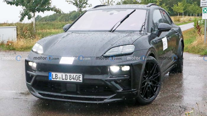 Trải nghiệm trước Porsche Macan phiên bản điện sắp ra mắt, mạnh mẽ hơn bản chạy xăng porsche-macan-ev-Mytour-2.jpg