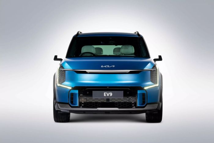 Kia EV9 2024 có giá từ 82.500 USD tại Anh quốc kia-ev9-uk-00007-2048x1366.webp