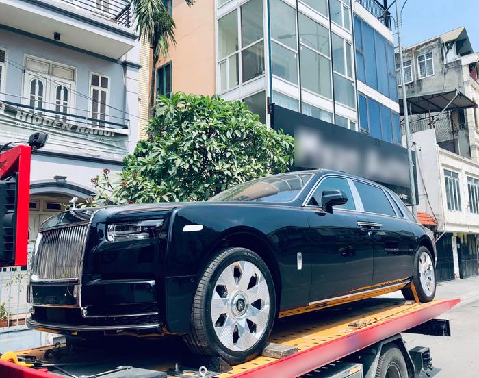 Rolls-Royce Phantom VIII Series II lộ diện tại Hà Nội, giá bán vẫn được giữ bí mật phantom-8-series-ii-Mytour-1.jpg