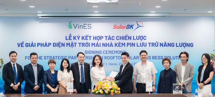 VinES và SolarBK hợp tác thúc đẩy việc sử dụng giải pháp điện mặt trời cho mái nhà kèm công nghệ lưu trữ năng lượng tại Việt Nam.