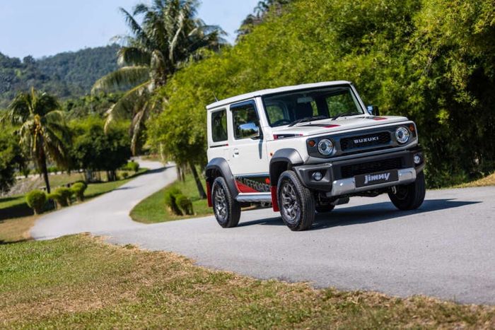 Suzuki Jimny Rhino Edition 2023 chính thức ra mắt, chỉ có 30 chiếc được sản xuất 2023-suzuki-jimny-rhino-edition-malaysia-launch-official-8-850x567.jpg