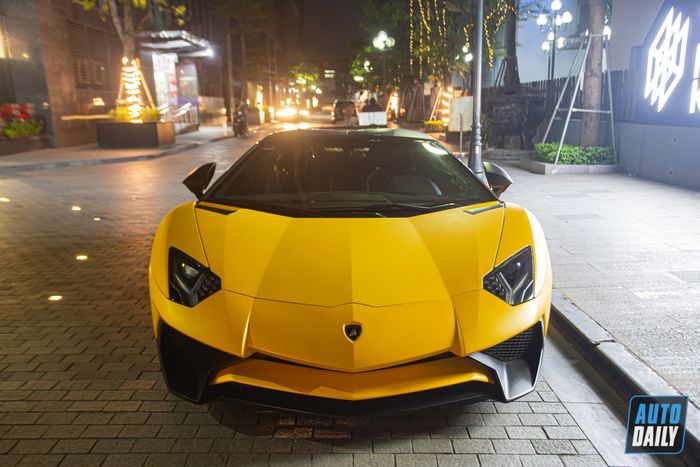 Lamborghini Aventador SV Roadster tái xuất tại Hà Nội sau 1 năm ở miền Nam aventador-sv-Mytour-3.JPG