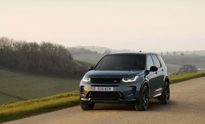 Land Rover Discovery Sport 2024: Loại bỏ nút bấm vật lý, thay bằng màn hình cảm ứng cong