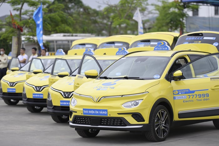 Én Vàng quyết định mua và thuê 150 xe ô tô điện từ VinFast, giới thiệu dịch vụ taxi điện đầu tiên tại Hải Phòng