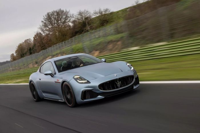 Maserati GranTurismo phiên bản kỷ niệm 75 năm ra mắt với số lượng giới hạn