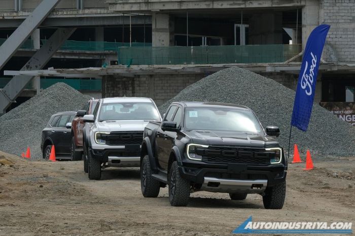 Ford Ranger Raptor 2023 chính thức ra mắt tại Philippines, có giá từ 980 triệu đồng 2023-ford-ranger-raptor-5.jpg