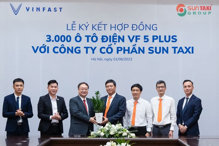 Sun Taxi đặt mua 3.000 chiếc xe điện VinFast VF 5 Plus