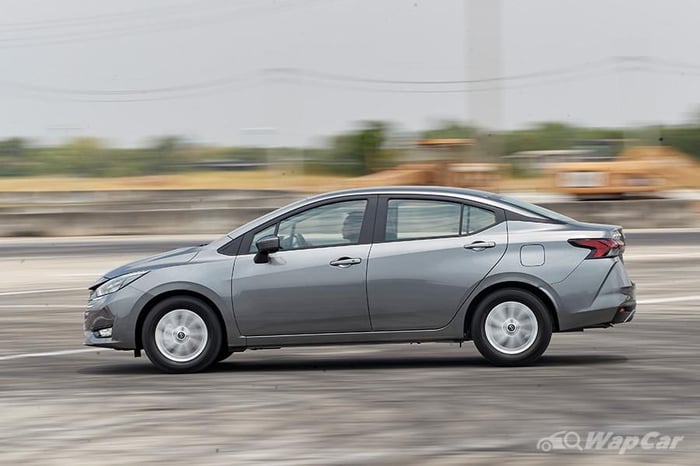 Nissan Almera facelift 2023 ra mắt tại Thái Lan, giá quy đổi khoảng 380 triệu đồng 2023-nissan-almera-8.jpg