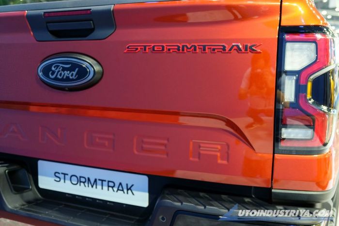 BIMS 2023: Ford làm nổi bật Ranger Stormtrak 2023 ford-ranger-stormtrak-3.jpg