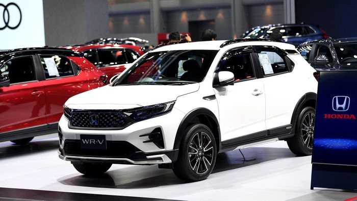 BIMS 2023: Trải nghiệm thực tế Honda WR-V 2023, đối thủ đáng gờm của Toyota Raize