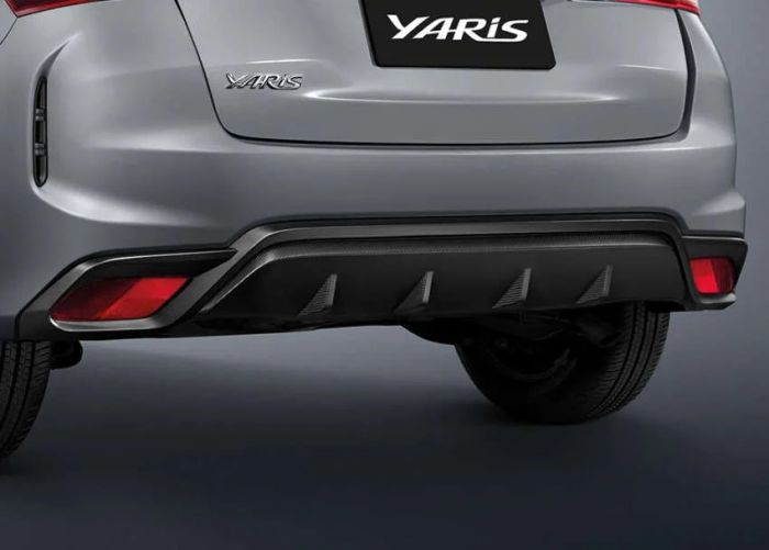 Toyota Yaris phiên bản nâng cấp 2023 ra mắt với kiểu dáng hầm hố hơn 2023-toyota-yaris-facelift-thailand-debut-7-850x608.webp