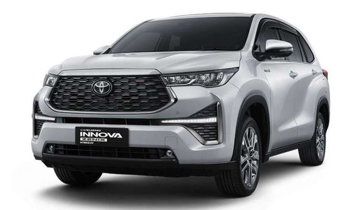 Toyota Innova 2023 bắt đầu nhận đơn đặt cọc, dự kiến sẽ ra mắt tại Việt Nam trong quý III/2023. Phiên bản nhập khẩu sẽ được bán từ quý III năm nay, với giá khởi điểm từ 26.600 USD.