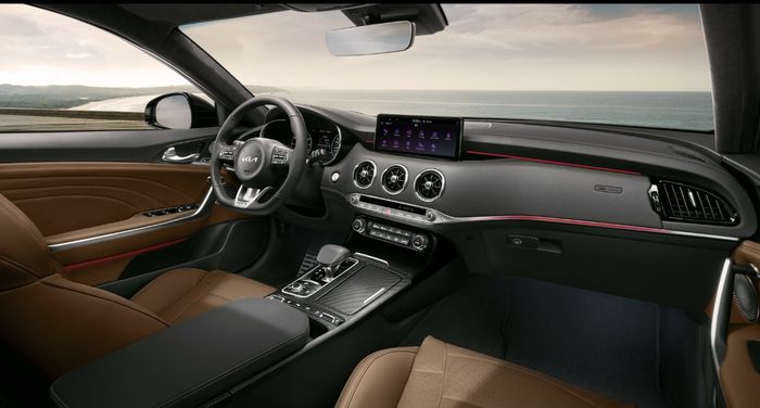 Kia Stinger Tribute Edition 2024 có giá từ 53.390 USD (ảnh: 2024-kia-stinger-tribute-edition-2.jpg)