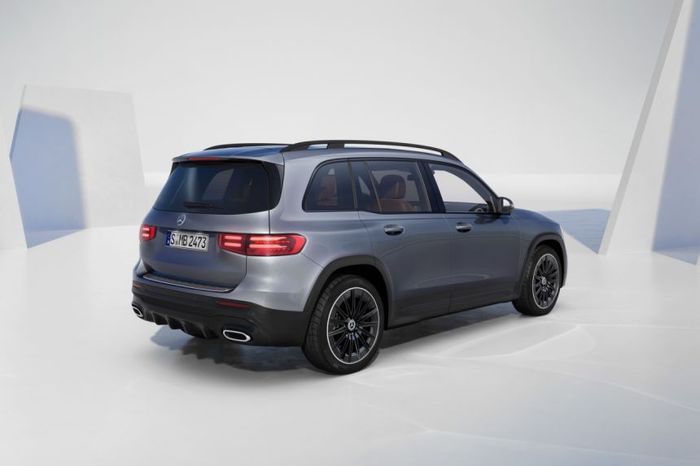 Mercedes-Benz GLB 2023 ra mắt: Cải thiện thiết kế, nâng cấp công nghệ mercedes-benz-glb-3.jpg