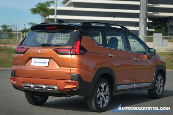 Mitsubishi Xpander Cross 2023 ra mắt tại Philippines, giá quy đổi khoảng 570 triệu đồng mitsubishi-xpander-cross-2023-2.jpg