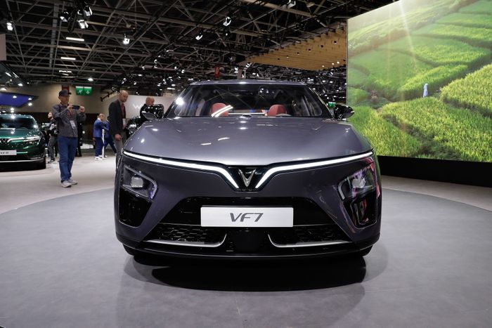 VinFast trình làng dàn SUV điện tại Paris Motor Show, chinh phục châu Âu. Hình ảnh: vinfast-vf7-vf-7-00001.jpg