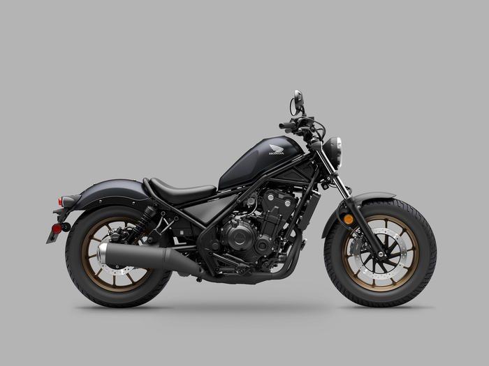 Honda Rebel 500 năm 2023 chính thức ra mắt, có giá từ 180,8 triệu đồng 23ym-cmx500-ac-black-rh-side-l.png