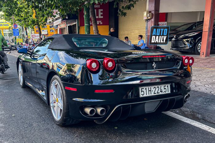 Chiếc Ferrari F430 Spider trước đây từng nằm trong lô hàng của Dũng ‘mặt sắt’ đã về tay ông Đặng Lê Nguyên Vũ