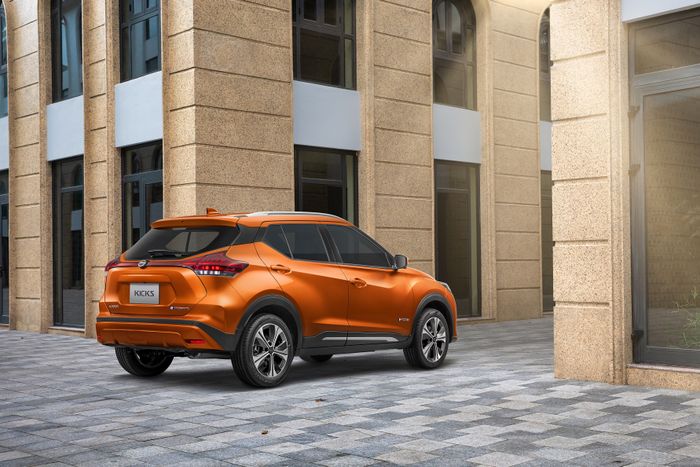 Nissan Kicks e-POWER hoàn toàn mới đã ra mắt tại Việt Nam, có giá từ 789 triệu