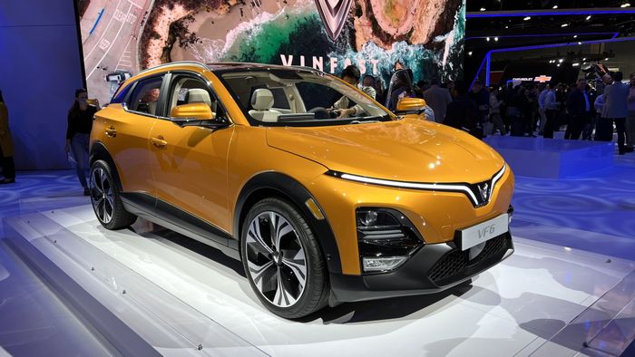 Ảnh thực tế của VinFast VF 6 và VF 7 tại Triển lãm Los Angeles Auto Show 2022 the-2022-los-angeles-auto-show-10.jpeg