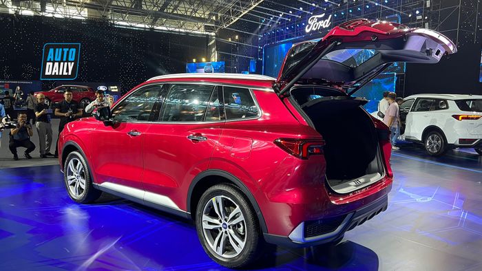 Ảnh thực tế Ford Territory 2023: Thiết kế đương đại, công nghệ thông minh, giá từ 822 triệu ford-territory-2023-014.jpg