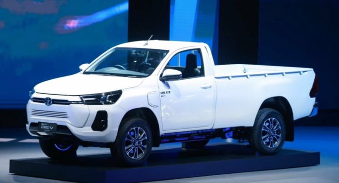 Toyota Hilux Electric Concept ra mắt tại Thái Lan toyota-hilux-3-1536x832.jpg