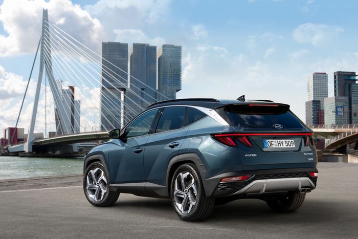 Hyundai Tucson – Chiếc xe đáng mơ ước khiến khách hàng hài lòng nhất hyundai-tucson-is-a-great-compact-suv-tops-the-2022-honest-john-satisfaction-index-2.jpg