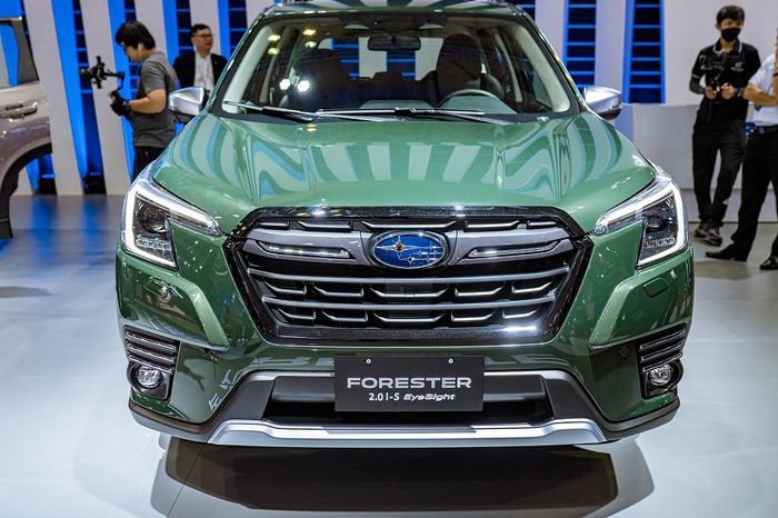 Subaru Forester 2023 ra mắt tại Triển lãm Ô tô Việt Nam 2022, có giá từ 969 triệu đồng subaru-forester-6.JPG