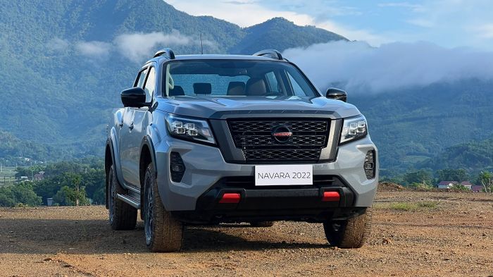 Nissan Navara 2022 ra mắt tại Việt Nam với động cơ Turbo kép 2.3L hoàn toàn mới