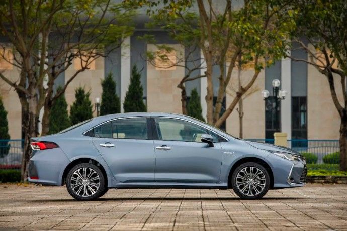 Toyota Corolla Altis 2022 ra mắt Việt Nam, giá khởi điểm từ 719 triệu đồng toyota-corolla-altis-2022-4.jpg