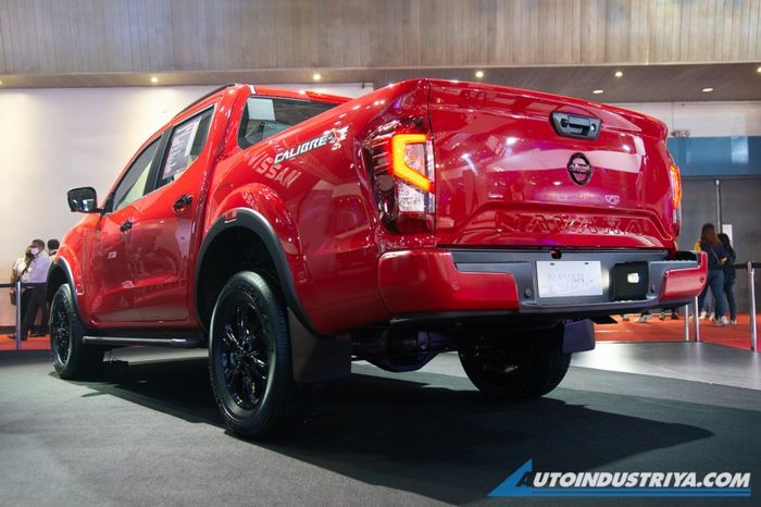 Nissan giới thiệu phiên bản giới hạn Navara Calibre-X, có giá từ 678 triệu đồng