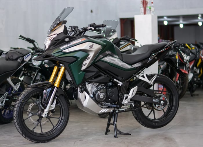 Honda CB150X – Phiên bản 'Tiểu' Adventure có giá bán hơn 80 triệu đồng tại Việt Nam Honda CB150X 2021 (1).jpg