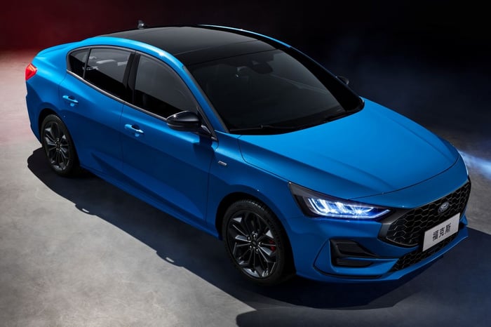 Ford Focus 2023 ra mắt với diện mạo thể thao đậm chất riêng biệt