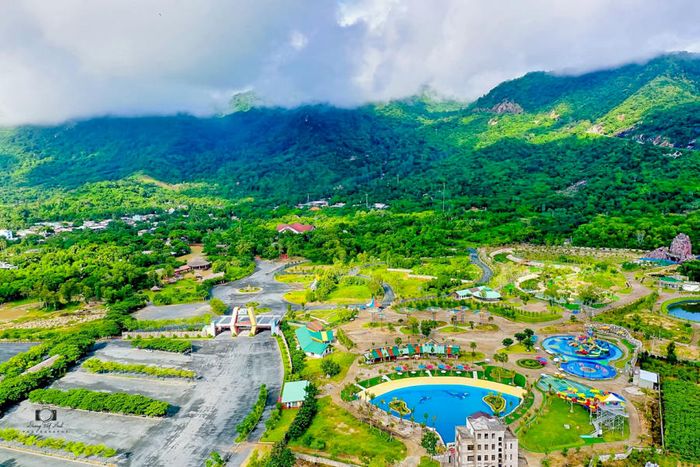 Đừng bỏ lỡ Lịch trình trekking Núi Cấm cho những ai đam mê khám phá 5