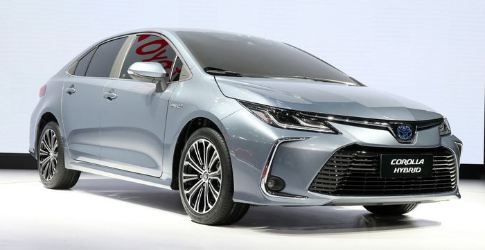 Toyota Corolla Altis 2022 sẽ ra mắt tại Việt Nam trong tháng 3, giá cao nhất dự kiến khoảng 900 triệu đồng.