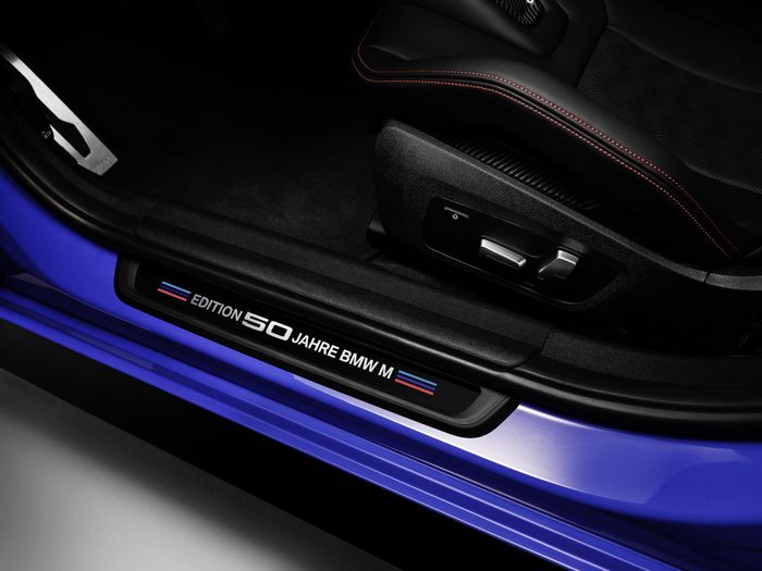 BMW M3 2023 phiên bản đặc biệt kỷ niệm 50 năm ra mắt, có giá từ 96.695 USD