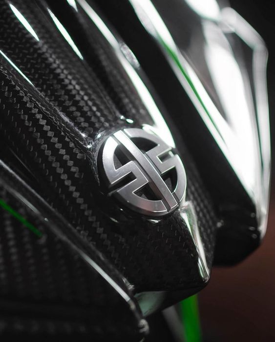 Siêu mô tô Kawasaki Ninja H2R có giá gần 2 tỷ đồng tại thị trường Việt Nam