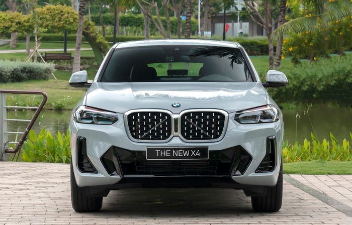 BMW X4 2022 vừa ra mắt tại Việt Nam, có giá từ 3,279 tỷ đồng bmw-x4-2022-2.jpg