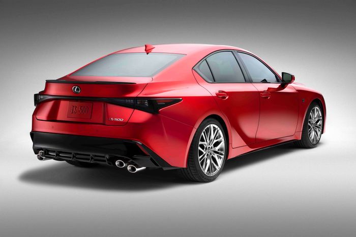 Lexus IS 500 F Sport Performance chính thức ra mắt tại Nhật Bản với động cơ V8 mạnh mẽ 475 mã lực