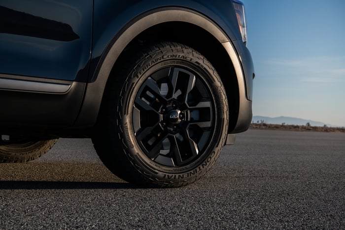 Kia Telluride 2023 chào đón sự xuất hiện của mình với diện mạo mới và nhiều công nghệ tiên tiến hơn. 2023-kia-telluride-13.jpg