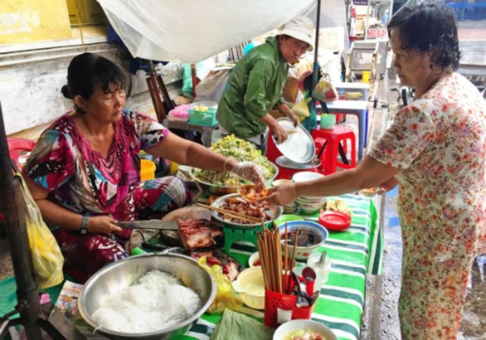 Trải nghiệm món Bún cá dì Lệ Châu Đốc ngon và nổi tiếng lần thứ 2