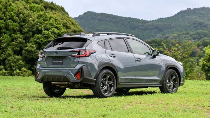 Subaru Crosstrek 2023 ra mắt: Màn hình lớn hơn, nâng cấp tiện ích 2023-subaru-crosstrek-jdm-4.jpg