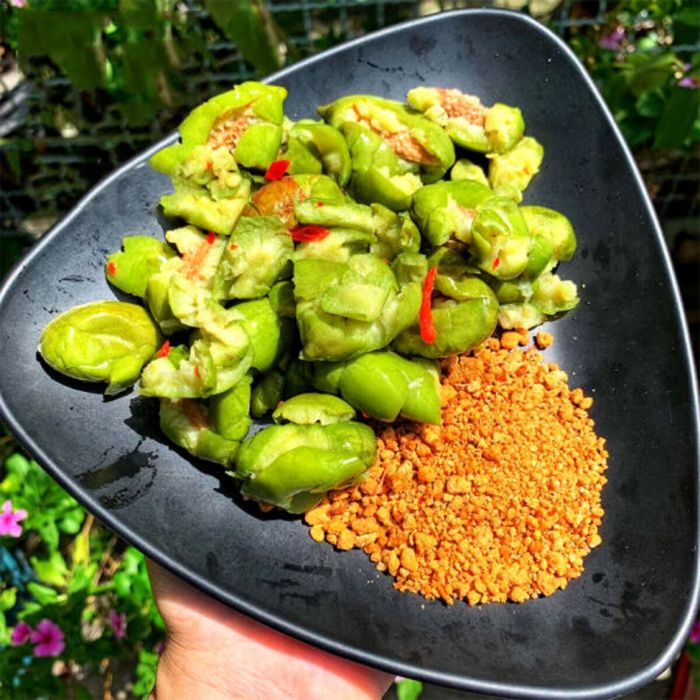 Thưởng thức cà na đập An Giang, một đặc sản chua ngọt ngon miệng 4