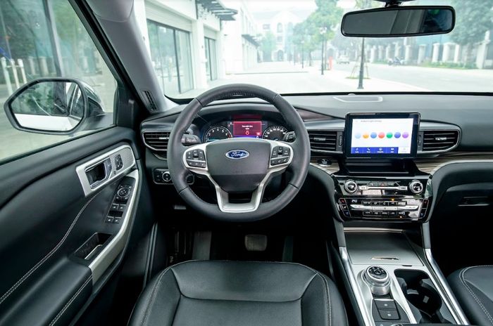 Ford Explorer 2022 đã chính thức được giới thiệu tại thị trường Việt Nam với nhiều cải tiến đáng chú ý